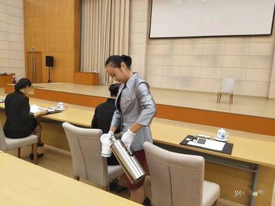 禮儀競賽展風采 提升服務(wù)樹品牌